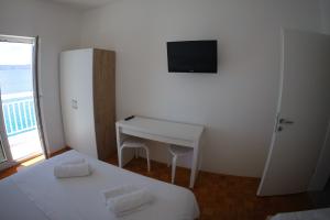 Schlafzimmer 1